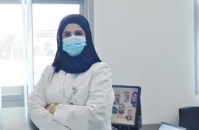 الدكتورة فاطمة محمد سلطان الدرمكي تحقق نجاحات مهمة بفضل الدعم الذي قدمته لها شركة صحة، وتتميز في عملها خلال جائحة  كوفيد- 19