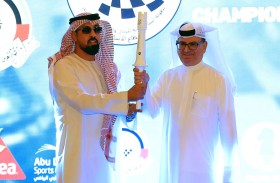 أبوظبي للشطرنج يتسلم الشعلة التذكارية من الاتحاد الدولي