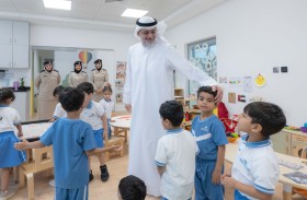 ولي عهد الشارقة يزور مركز الشرطي الصغير للطفولة المبكرة