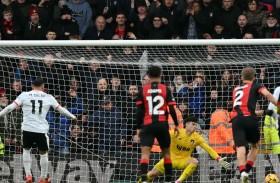 ليفربول يواجه بورنموث ويونايتد يستضيف أرسنال 