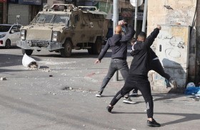 إصابات واعتقالات خلال  مداهمة الجيش الإسرائيلي نابلس