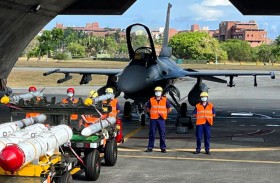 مخاوف في تايوان من غزو صيني مع تأخر الأسلحة الأميركية