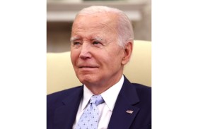 بايدن يستأنف عمليات الطرد للمهاجرين غير الشرعيين