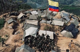  محادثات سلام بين الحكومة الكولومبية وجماعة مسلّحة 
