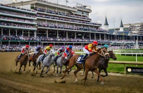 مضمار «تشرشل داونز» يستضيف اليوم «كأس رئيس الدولة للخيول العربية» بالتزامن مع «ديربي كنتاكي»