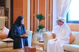خلال استقباله وزيرة الأسرة.. حميد بن راشد: سعادة ورفاه الأسرة الإماراتية أولوية وطنية