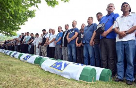 دفن رفات 50 من ضحايا الإبادة في سريبرينيتسا  