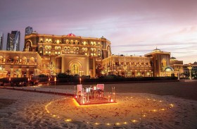 قصر الإمارات يحتفي بيوم الحب  بمجموعة فريدة من التجارب الرومانسية
