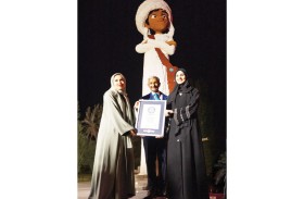 مهرجان منصور يحطّم رقمًا عالميًا جديدًا بأطول شخصية خيالية مصنوعة من مكعّبات LEGO
