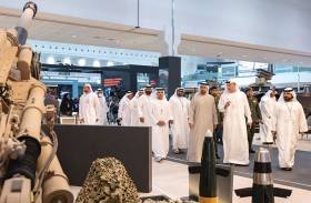 ذياب بن محمد بن زايد يزور معرض آيدكس 2025 