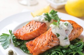 السلمون المدخن أم المطبوخ.. أيهما الأغنى بـ«أوميغا 3»؟
