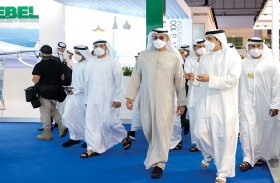 محمد بن زايد يزور معرض دبي للطيران 2021 ويلتقي وزير التجارة والصناعة الروسي
