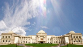 «غرفة الشارقة» تواصل تقديم خدماتها لأعضائها ومتعامليها خلال إجازة عيد الفطر