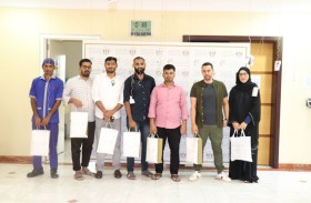 مجلس أولياء أمور الطلبة والطالبات في دبا الحصن يحتفي بيوم السعادة  