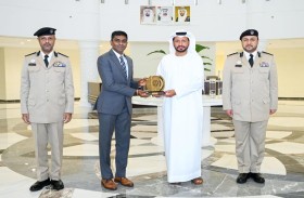 قائد شرطة الشارقة و القنصل الهندي يبحثان تعزيز التعاون المشترك