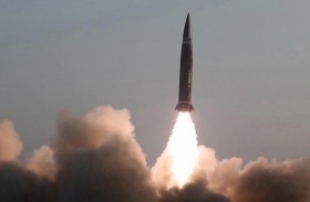 كوريا الشمالية تطلق صاروخا يشتبه أنه عابر للقارات 