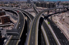 طرق دبي تفتتح جميع مراحل مشروع تطوير محور الشندغة من جهة بر دبي