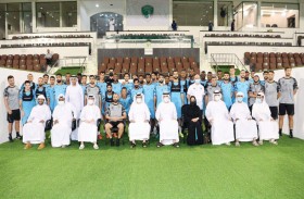 أحمد بن صقر القاسمي يحث لاعبي نادي الإمارات على مضاعفة الجهد في الموسم الجديد
