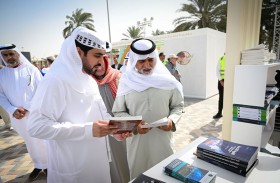 نهيان بن مبارك يزور مهرجان الظفرة للكتاب 2026