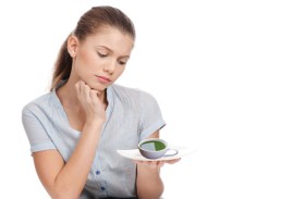 ماذا يحدث لجسمك عند خلط الشاي الأخضر مع الماتشا؟