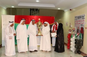مجلس أولياء أمور الطلبة والطالبات في دبا الحصن يكرم الفائزين في مبادرة بصمة وطن 