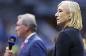 نافراتيلوفا تعلن شفاءها من سرطان مزدوج 