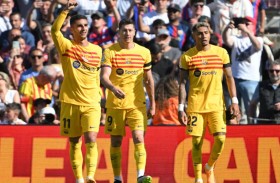 برشلونة يقترب من اللقب والنصيري يقود إشبيلية لفوز قاتل 