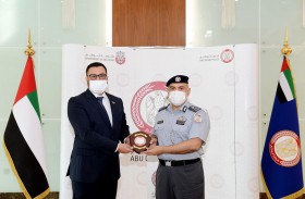 شرطة أبوظبي تفوز بجائزتين دوليتين في المرونة المؤسسية