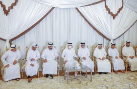 مكتوم بن محمد يقدم واجب العزاء في عبدالله حيدر عبيد بن حيدر