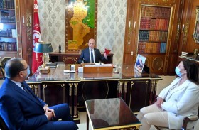 قيس سعيد ينذر ويحذر ويدعو إلى علوية القانون...! 