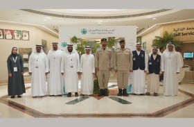 «شؤون البلديات» بالشارقة تحتفي باليوم العالمي للعمال