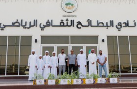 سفراء الاستدامة بنادي مليحة يستمرون في توزيع الشتلات الزراعية في المنطقة الوسطى