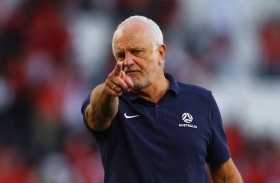 مدرب العراق يُهيء  نفسيات لاعبيه قبل مواجهة بوليفيا الحاسمة 