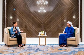 عبدالله بن زايد يشهد التوقيع على مذكرة تفاهم للتعاون في مجال الأمن السيبراني بين الإمارات وجامايكا