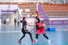 انطلاق منافسات السلة النسائية بـ «تحدي حفيت الرياضي» والعامرة بطلا لليد