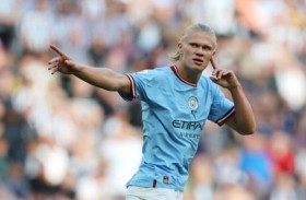 «هاتريك» هالاند وقمة استاد «الإمارات» يشعلان التحدي على صدارة الدوري الإنجليزي 