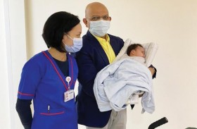 نجاح فريق طبي بمستشفى الزهراء في إعادة البصر لطفل حديث الولادة