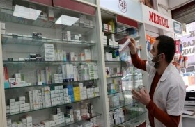 الأتراك يبحثون عن أدوية لم تعد متوفرة بسبب الأزمة 
