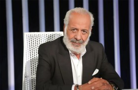 أيمن زيدان يعتذر عن تكريمه في مصر