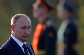 إقالة وتغييرات وعقوبات.. هل تخفف إجراءات بوتن الغضب الروسي؟