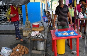 فنزويليون يجازفون بحياتهم لشراء بضائع أرخص في ترينيداد المجاورة 