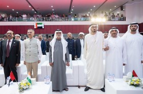نهيان بن مبارك يشهد احتفال «فخورون بالإمارات» بالمركز الإسلامي الهندي في أبوظبي