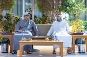 محمد بن راشد يلتقي منصور بن زايد ويبحث معه سبل تعزيز مسيرة التنمية الشاملة في دولة الإمارات