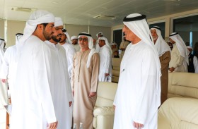 سعود بن صقر يشهد جانبا من منافسات مهرجان محمد بن زايد لسباقات الهجن العربية الأصيلة