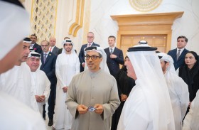 منصور بن زايد يدشن «جيوَن» أول منظومة وطنية لبطاقة المدفوعات في الدولة