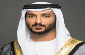 بن طوق: بدعم القيادة الرشيدة.. الاقتصاد الوطني في وضع قوي وجاهزية