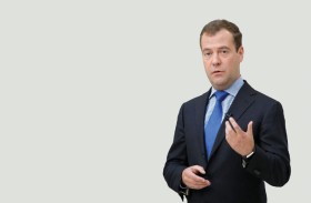 ميدفيديف يطرح سيناريو اختطاف المستشار الألماني ميرتس