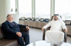«كهرباء ومياه دبي» تستعرض خطط إنتاج 100 % مياه محلاة بالطاقة النظيفة بحلول 2030