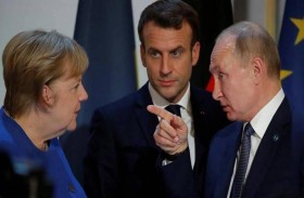 روسيا تتحدى الغرب والناتو يدعوها للتعاون في قضية نافالني 