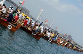الجمعة أولى جولات دبي لقوارب التجديف 30 قدما
